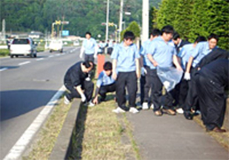 長野工場 近隣清掃活動